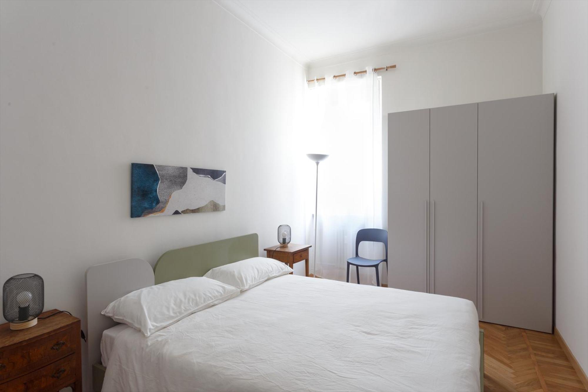 Renovated 3 Bedroom Apartment In The City Center Турин Экстерьер фото