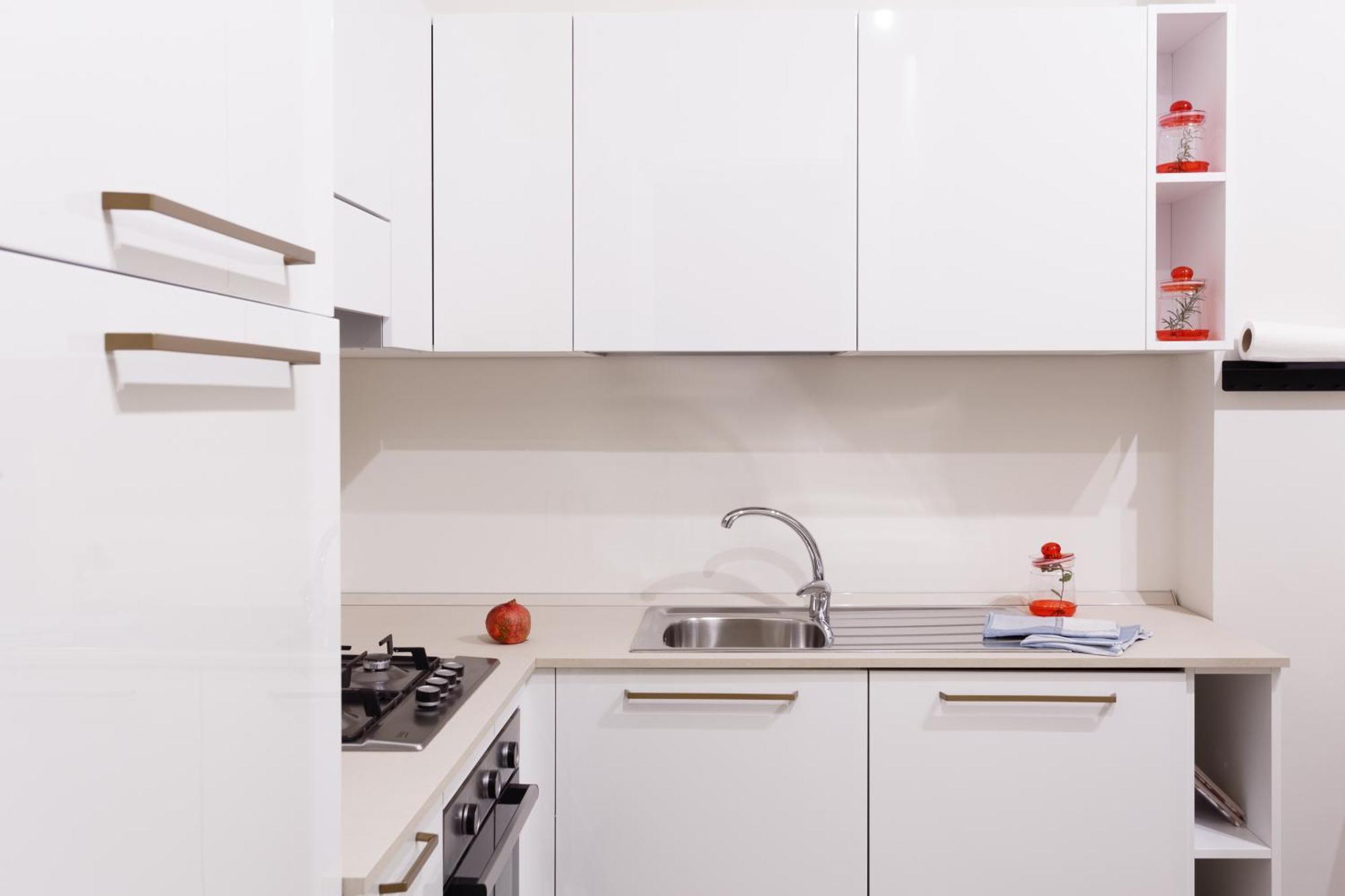 Renovated 3 Bedroom Apartment In The City Center Турин Экстерьер фото