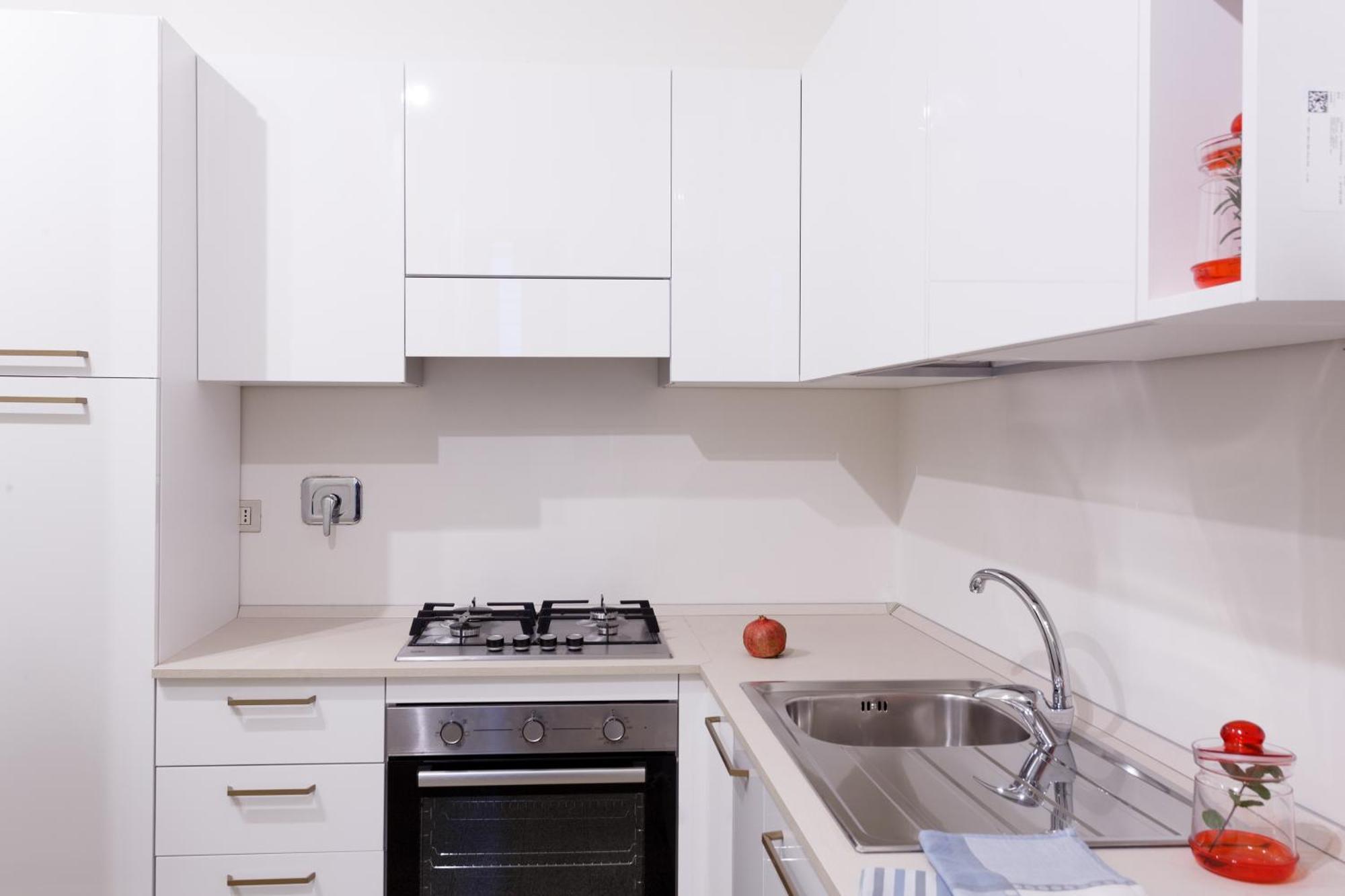 Renovated 3 Bedroom Apartment In The City Center Турин Экстерьер фото